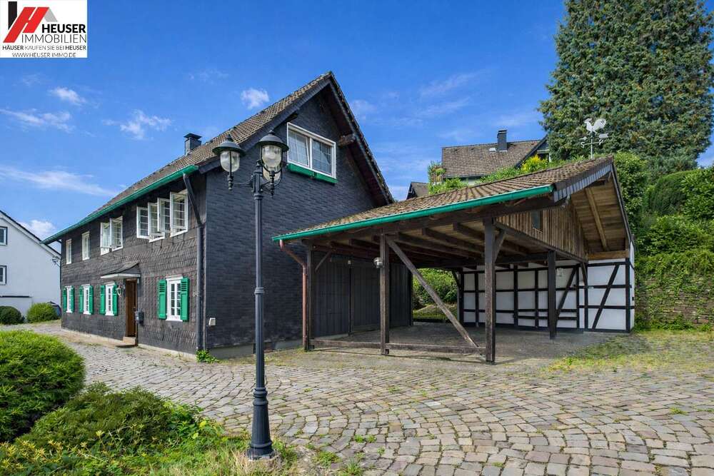 Thumbnail-Haus zum Kaufen in Wermelskirchen 395.000,00 € 239 m²