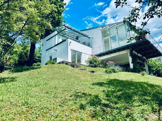 Thumbnail-Haus zum Kaufen in Reutlingen 1.073.000,00 € 180 m²