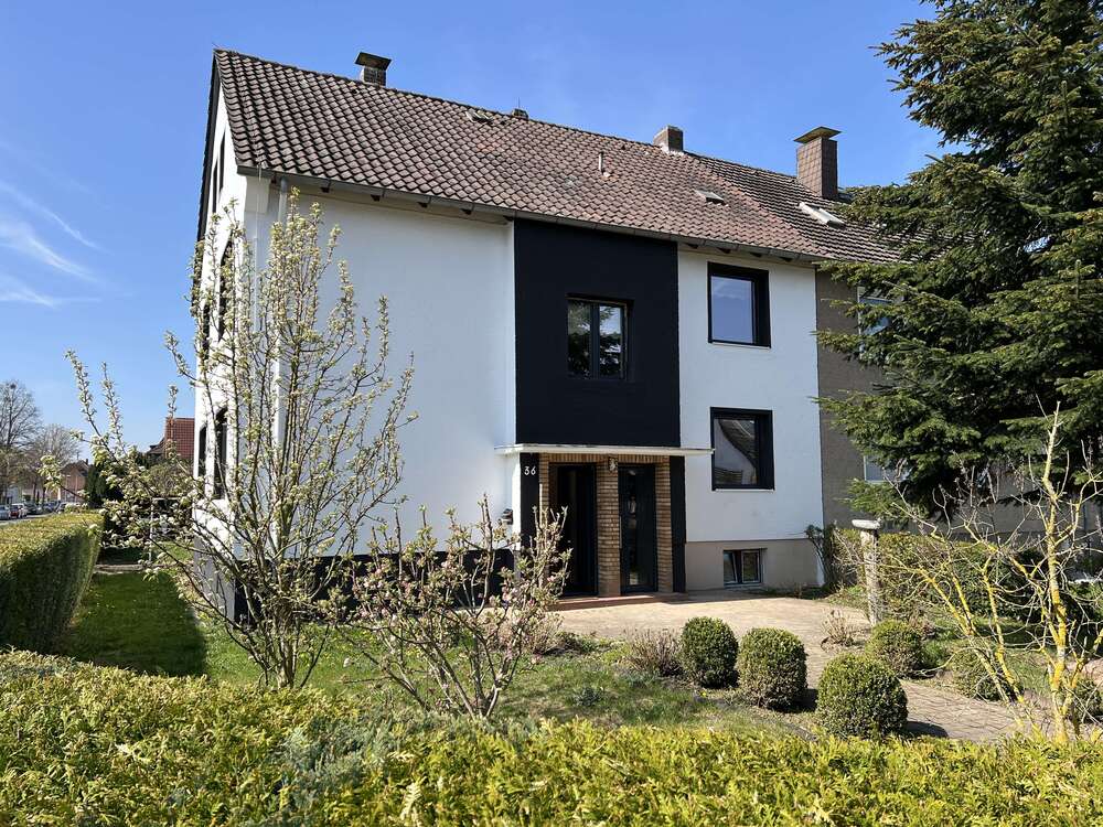 Thumbnail-Haus zum Kaufen in Hameln 340.000,00 € 205 m²