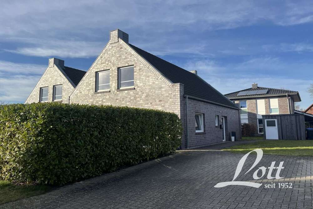 Thumbnail-Haus zum Mieten in ApenAugustfehn 850,00 € 82 m²