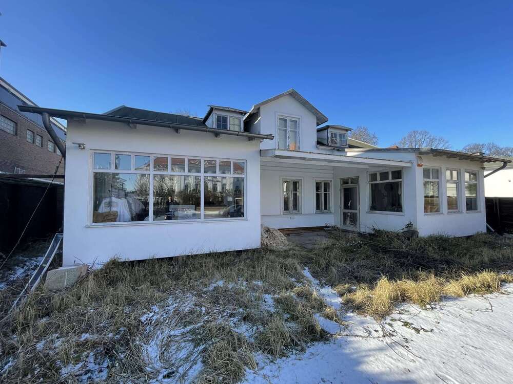 Thumbnail-Haus zum Kaufen in Lübeck 2.995.000,00 € 242 m²