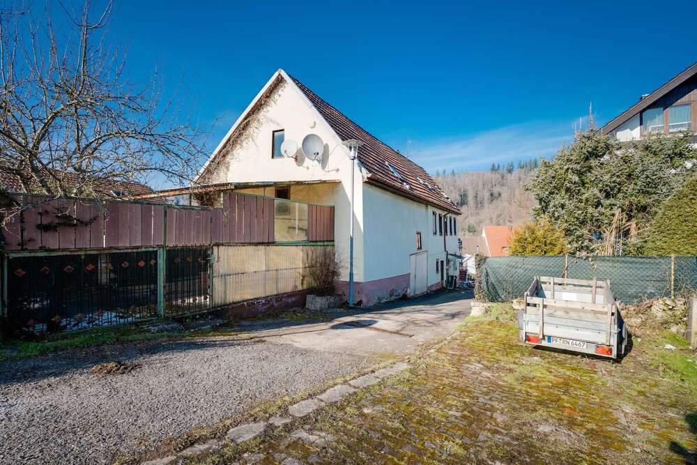 Thumbnail-Haus zum Kaufen in Pforzheim 188.000,00 € 110 m²