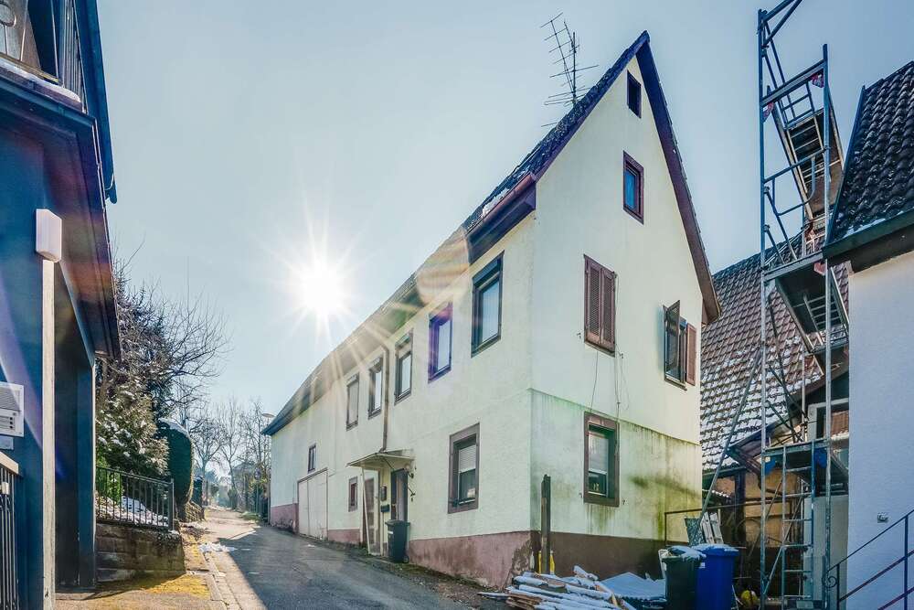 Thumbnail-Haus zum Kaufen in Pforzheim 190.000,00 € 110 m²
