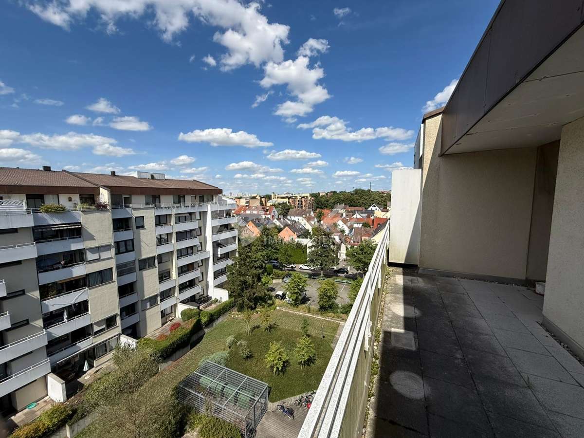 Thumbnail-Wohnung zum Kaufen in Augsburg 499.000,00 € 154 m²