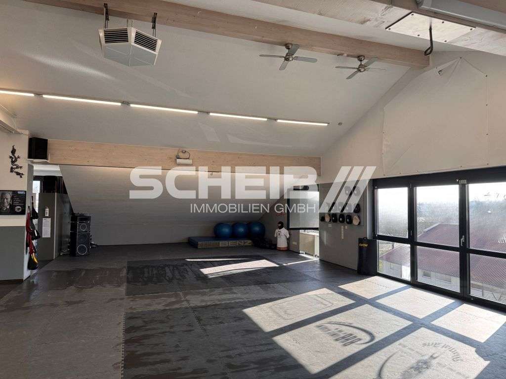 Thumbnail-Büro in Michelfeld 1.400,00 € 174 m²