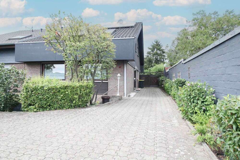 Thumbnail-Haus zum Kaufen in Moers 525.000,00 € 131.01 m²