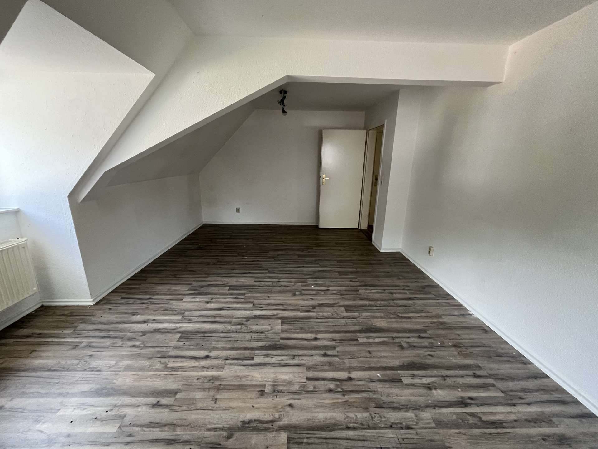 Thumbnail-Wohnung zum Mieten in Hainichen 258,00 € 44.4 m²