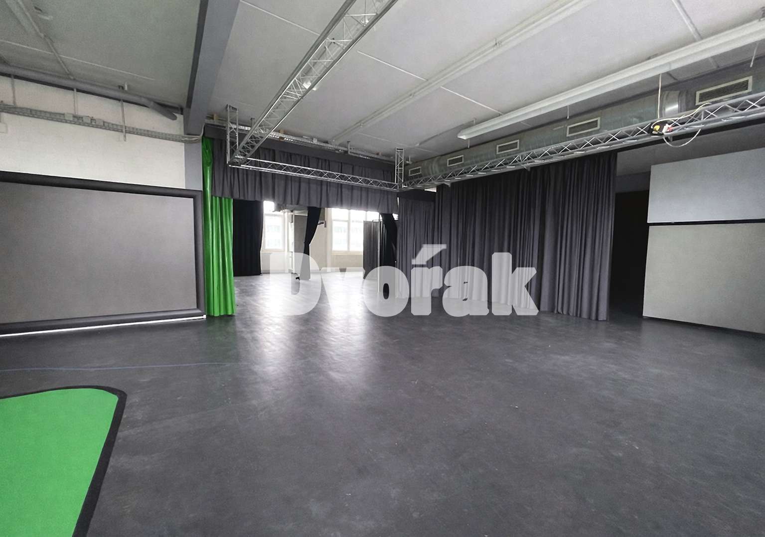 Thumbnail-Büro in Leonberg 3.911,00 € 620 m²