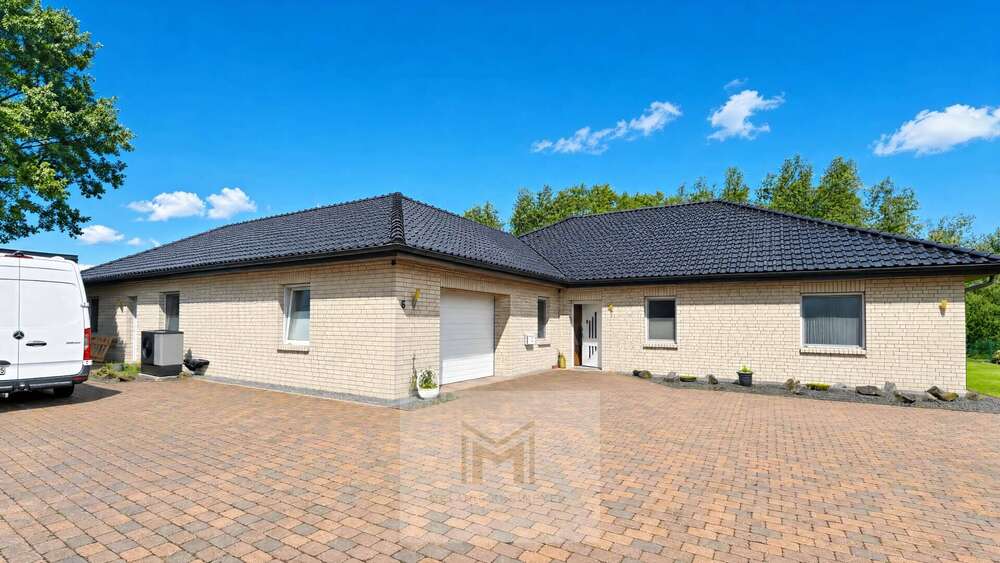 Thumbnail-Haus zum Kaufen in Bückeburg Rusbend 789.000,00 € 164 m²