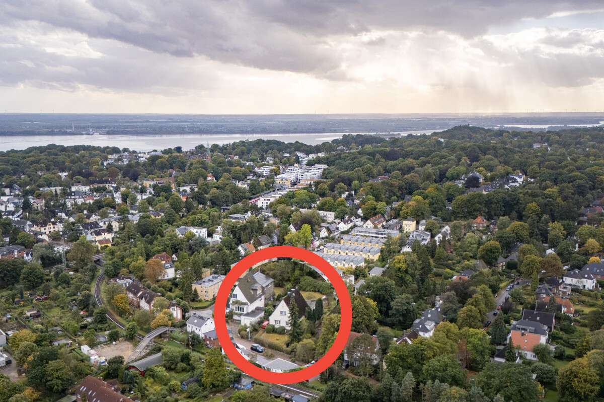 Thumbnail-Haus zum Kaufen in Hamburg Blankenese 915.000,00 € 119 m²