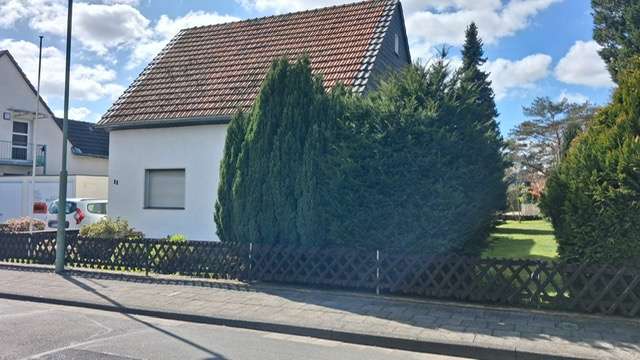 Thumbnail-Haus zum Kaufen in Neuss 270.000,00 € 160 m²