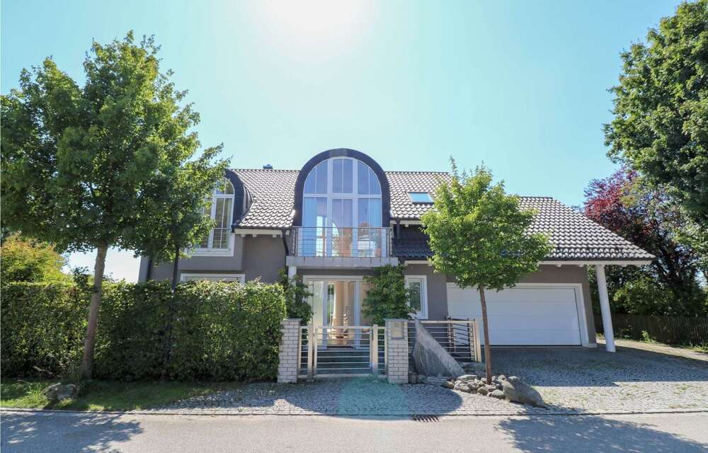 Thumbnail-Haus zum Kaufen in Forstinning 1.890.000,00 € 302 m²