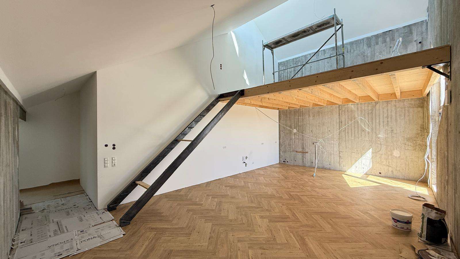Thumbnail-Wohnung zum Mieten in Illingen 2.100,00 € 167 m²