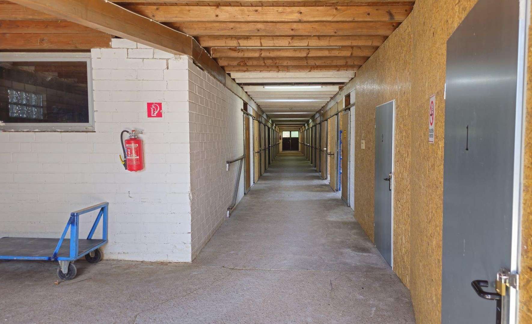 Thumbnail-Halle in Baden-Württemberg - Schwieberdingen 135,00 €