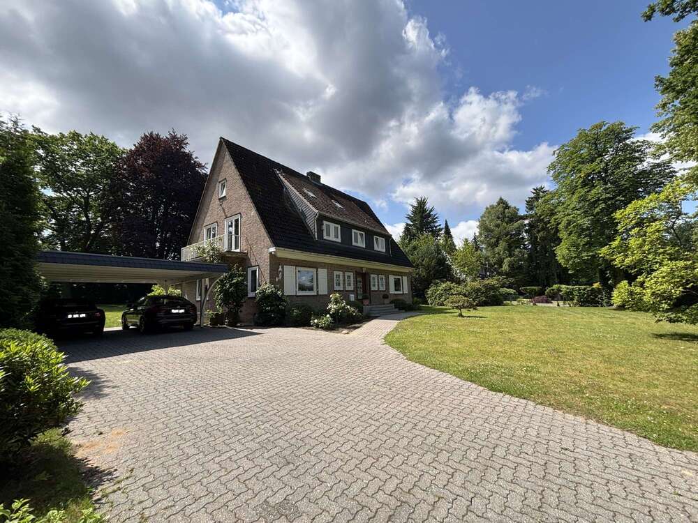 Thumbnail-Haus zum Kaufen in Hamburg Wellingsbüttel 2.950.000,00 € 205 m²