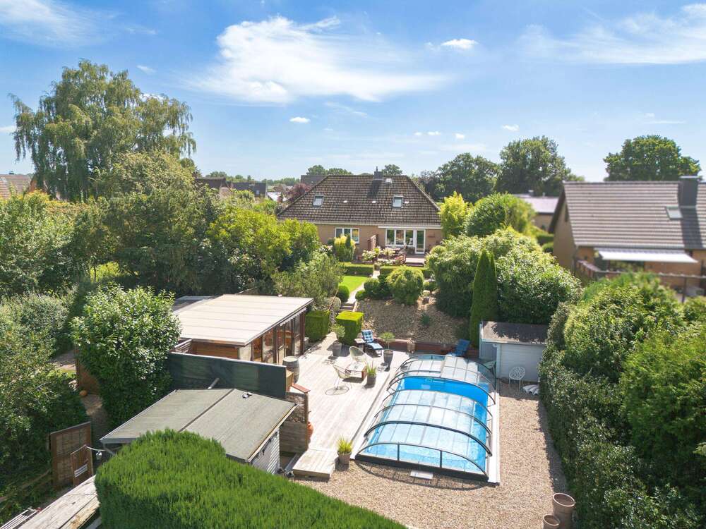 Thumbnail-Haus zum Kaufen in Heiligenstedtenerkamp 599.000,00 € 173 m²