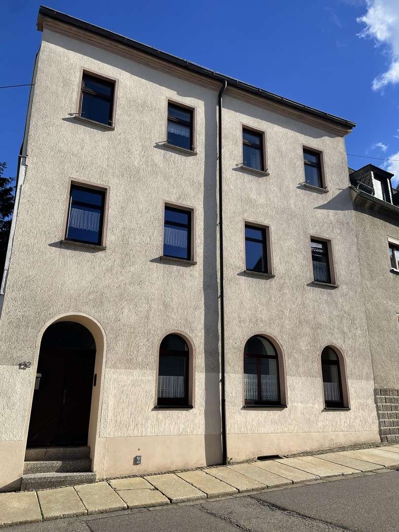 Thumbnail-Haus zum Kaufen in Burgstädt 255.000,00 € 230 m²