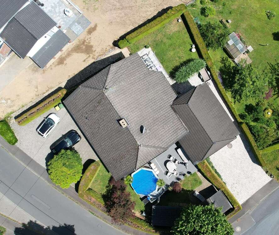 Thumbnail-Haus zum Kaufen in Windeck (Sieg) 565.000,00 € 260 m²