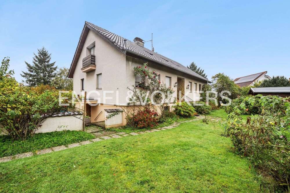 Thumbnail-Haus zum Kaufen in Rösrath 595.000,00 € 253 m²