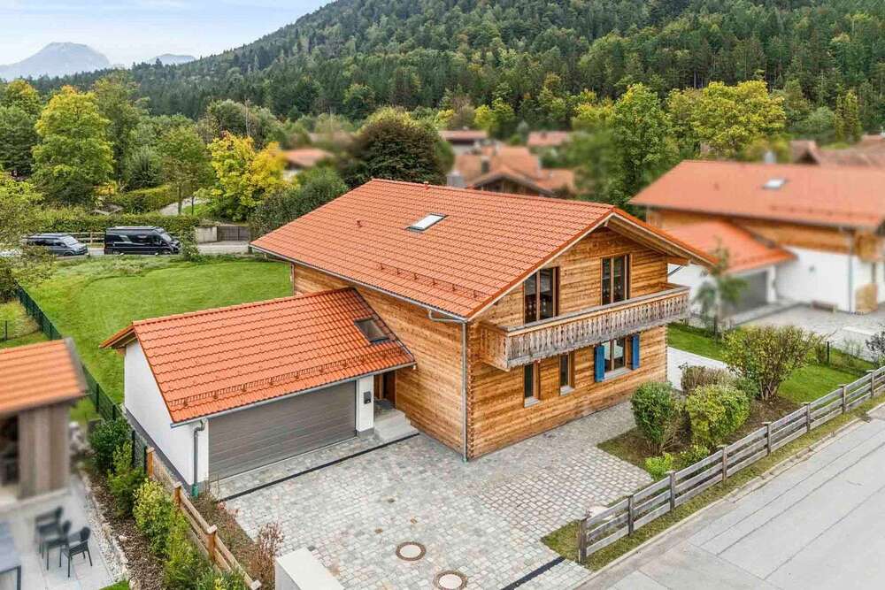 Thumbnail-Haus zum Kaufen in Schliersee 2.499.000,00 € 201.87 m²
