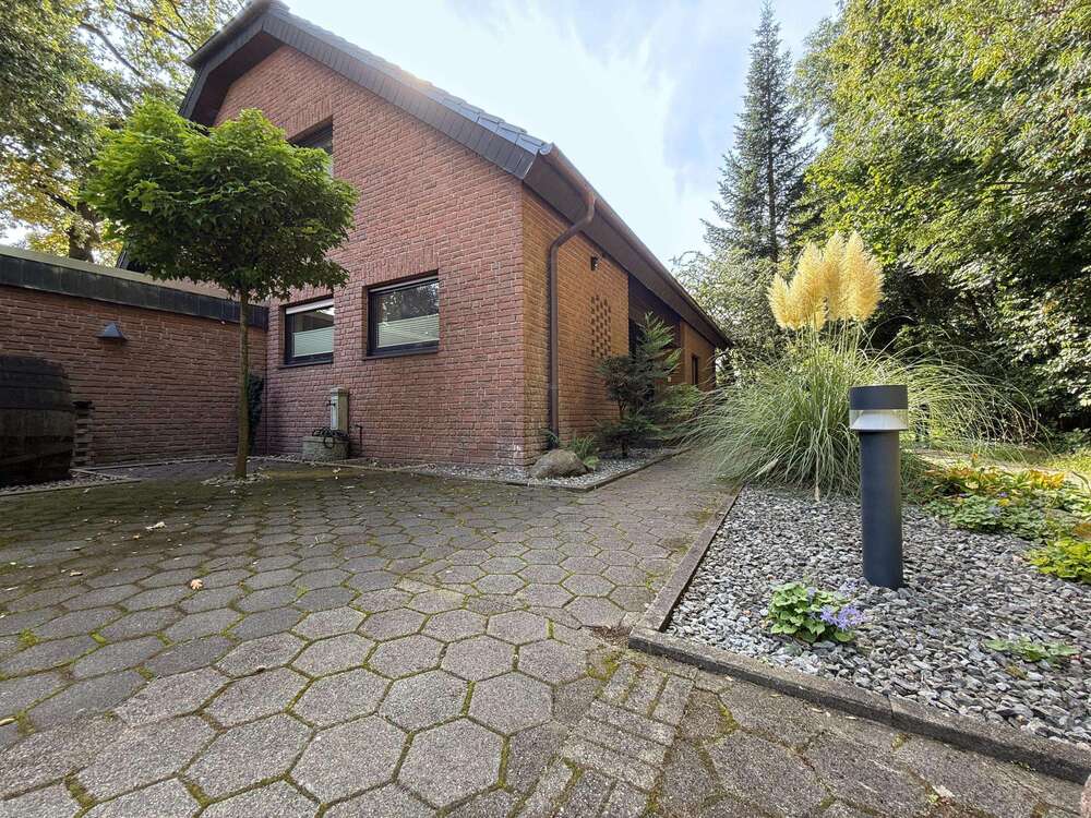 Thumbnail-Haus zum Kaufen in Gütersloh 585.000,00 € 200 m²