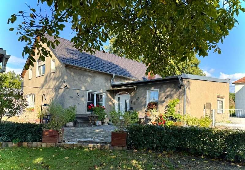 Thumbnail-Haus zum Kaufen in Bernsdorf 155.000,00 € 160 m²