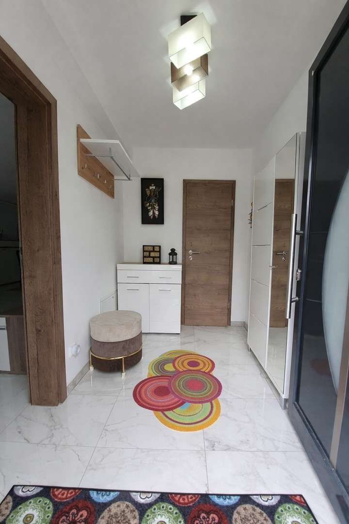 Thumbnail-Haus zum Mieten in Fürth 2.000,00 € 180 m²