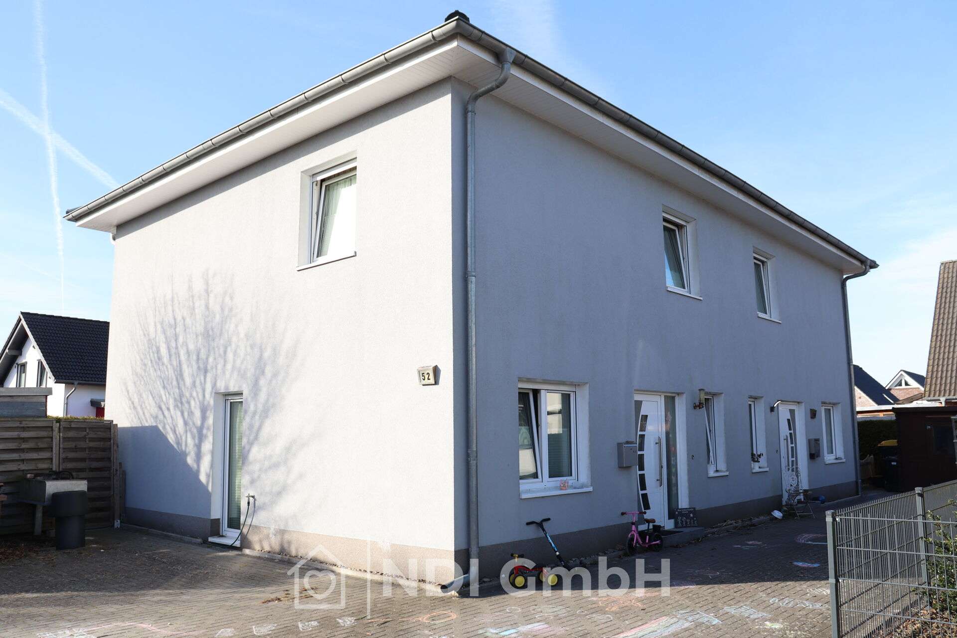 Thumbnail-Haus zum Kaufen in Elmshorn Kölln-Reisiek 354.000,00 € 106 m²