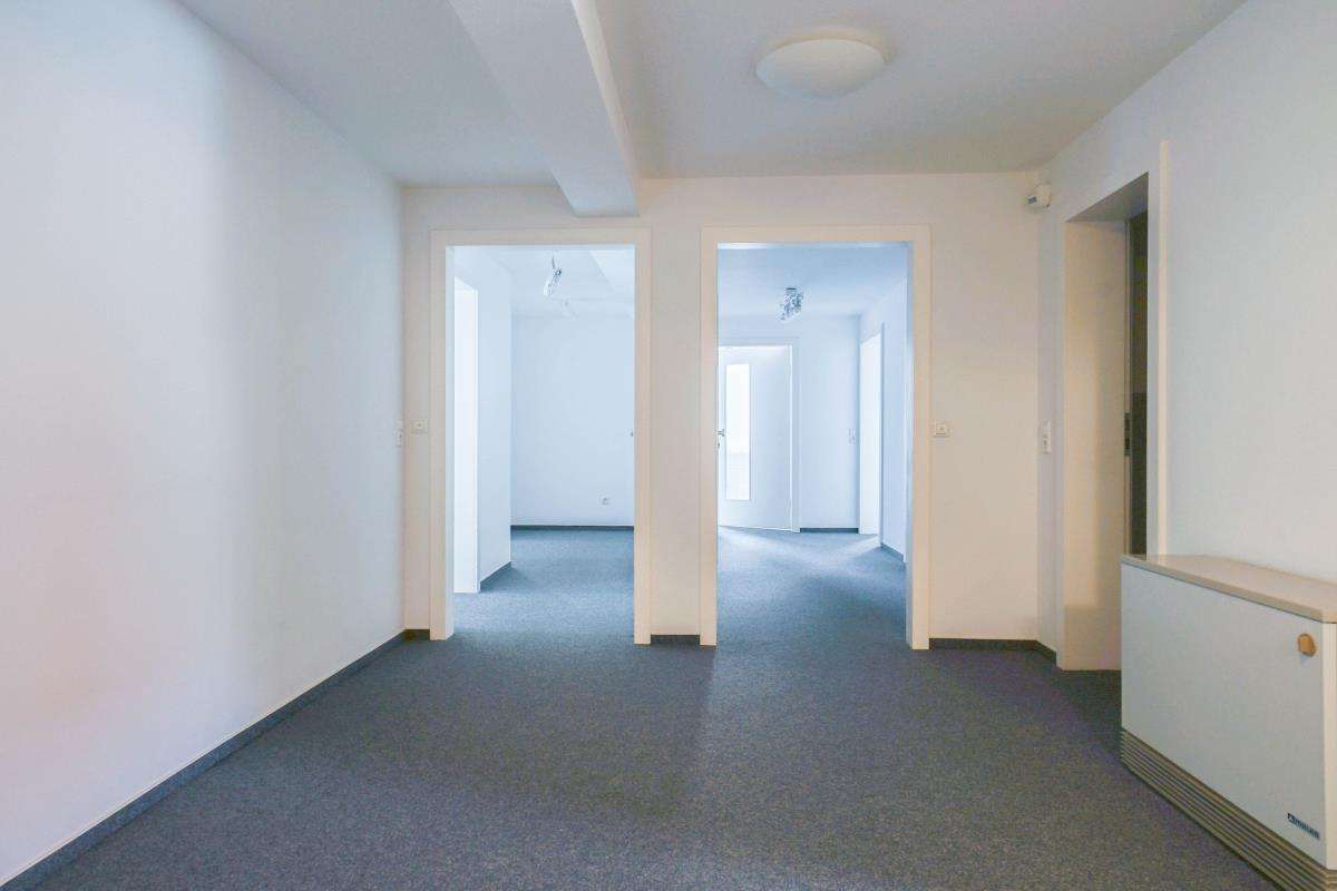 Thumbnail-Büro in Balingen 1.015,00 € 145 m²