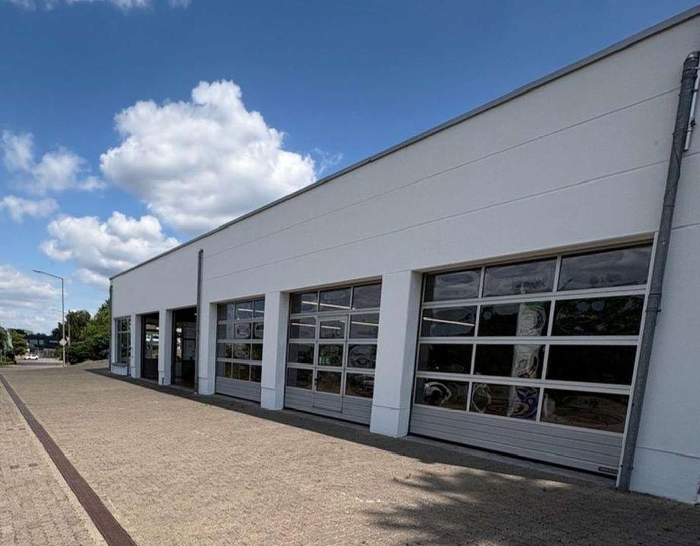 Thumbnail-Halle in Homburg 1.050,00 € 119 m²