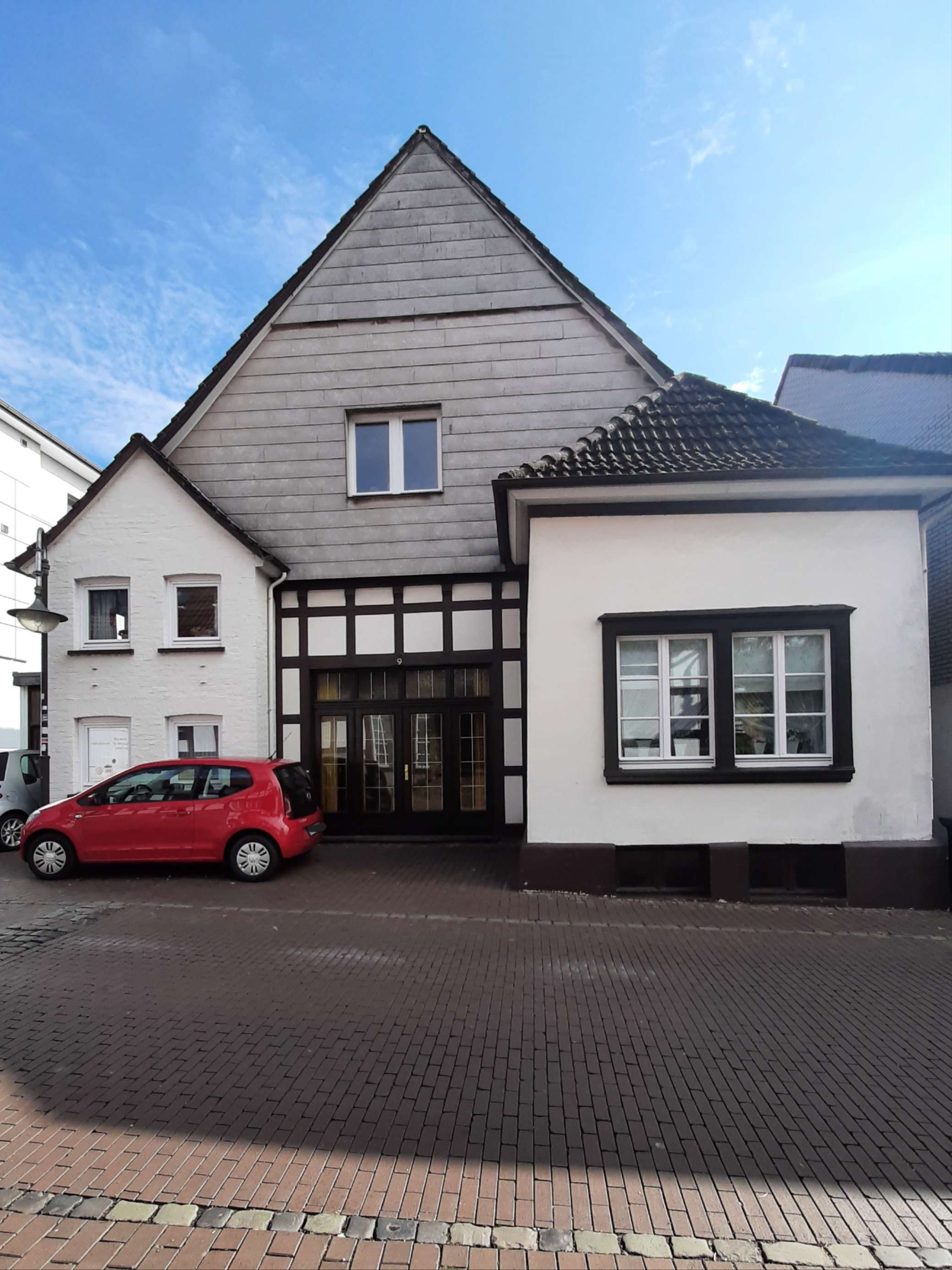 Thumbnail-Haus zum Kaufen in Enger 380.000,00 € 350 m²