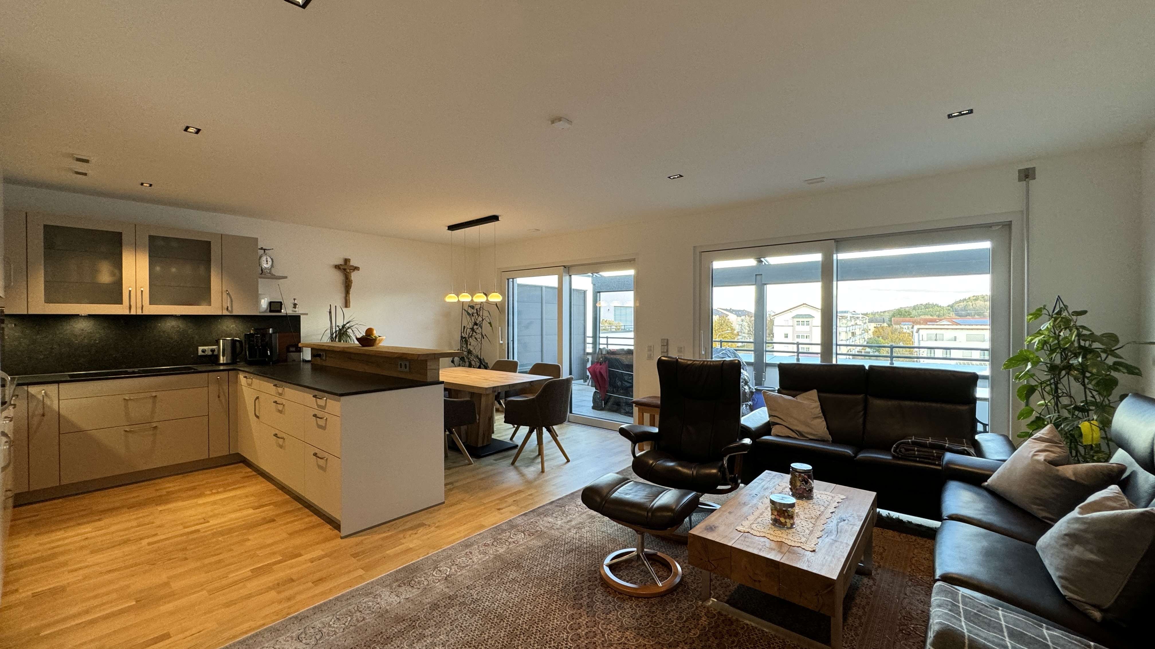 Thumbnail-Wohnung zum Kaufen in Burgkirchen an der Alz 720.000,00 € 103.64 m²