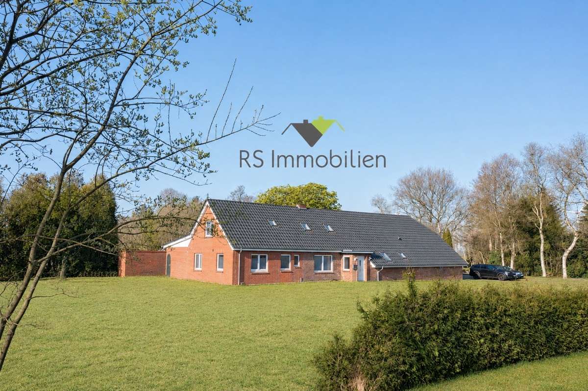Thumbnail-Haus zum Kaufen in Blomberg 299.990,00 € 141 m²