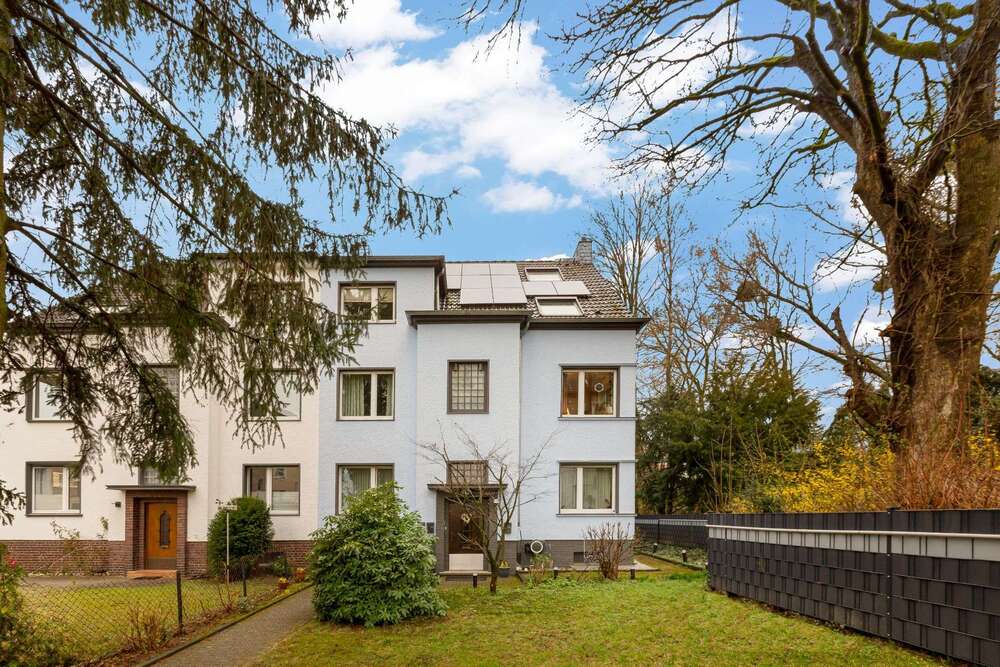 Thumbnail-Haus zum Kaufen in Düsseldorf 1.390.000,00 € 295 m²
