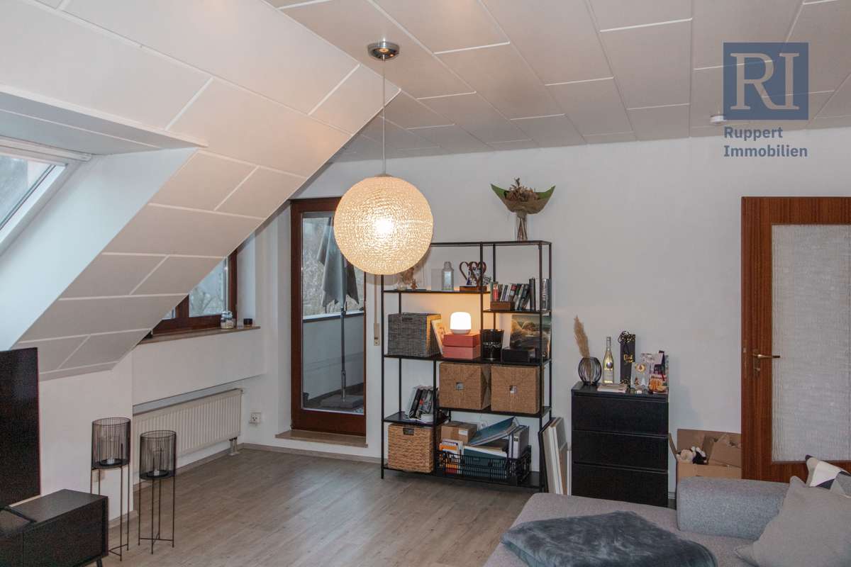 Thumbnail-Wohnung zum Kaufen in Ochsenfurt 215.000,00 € 80 m²