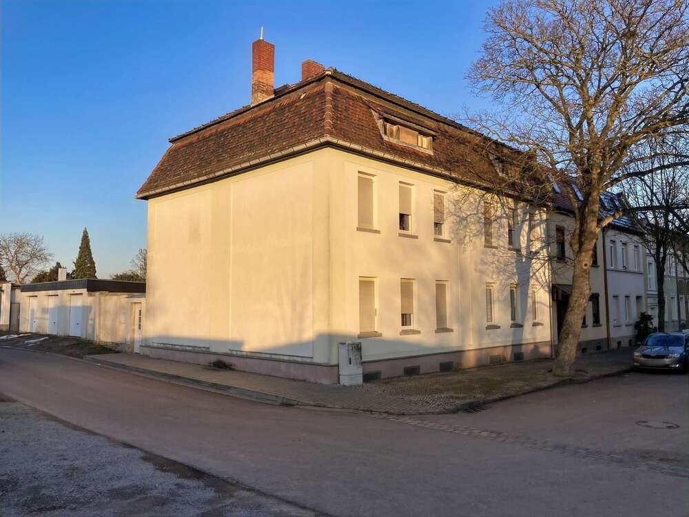 Thumbnail-Haus zum Kaufen in Bernburg 249.000,00 € 215 m²