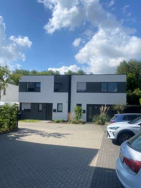 Thumbnail-Grundstück zu verkaufen in Neuss-Holzheim 435.000,00 € 731 m²