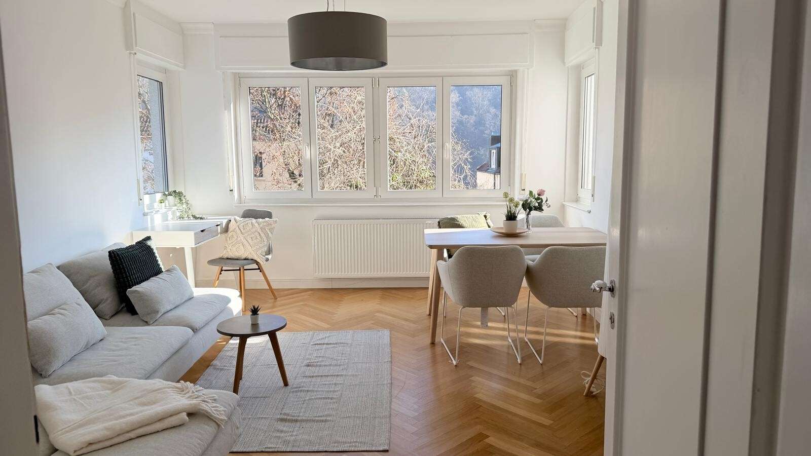 Thumbnail-Wohnung zum Mieten in Stuttgart 2.000,00 € 100 m²