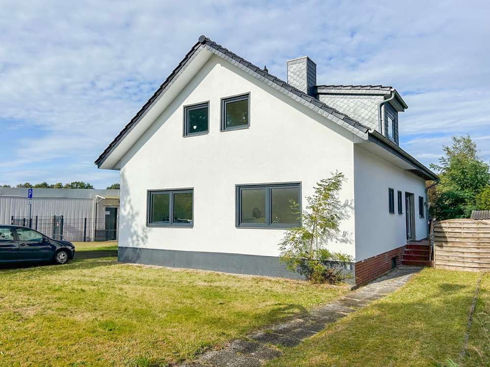 Thumbnail-Haus zum Kaufen in Schwanewede 324.000,00 € 173.23 m²