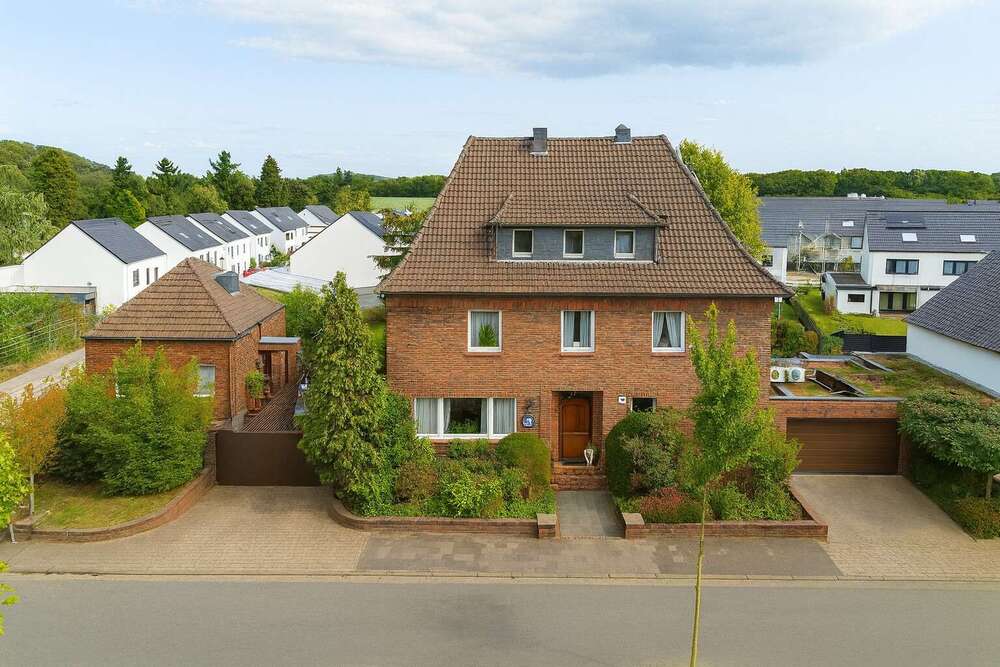 Thumbnail-Haus zum Kaufen in Kamp-Lintfort 999.000,00 € 530 m²