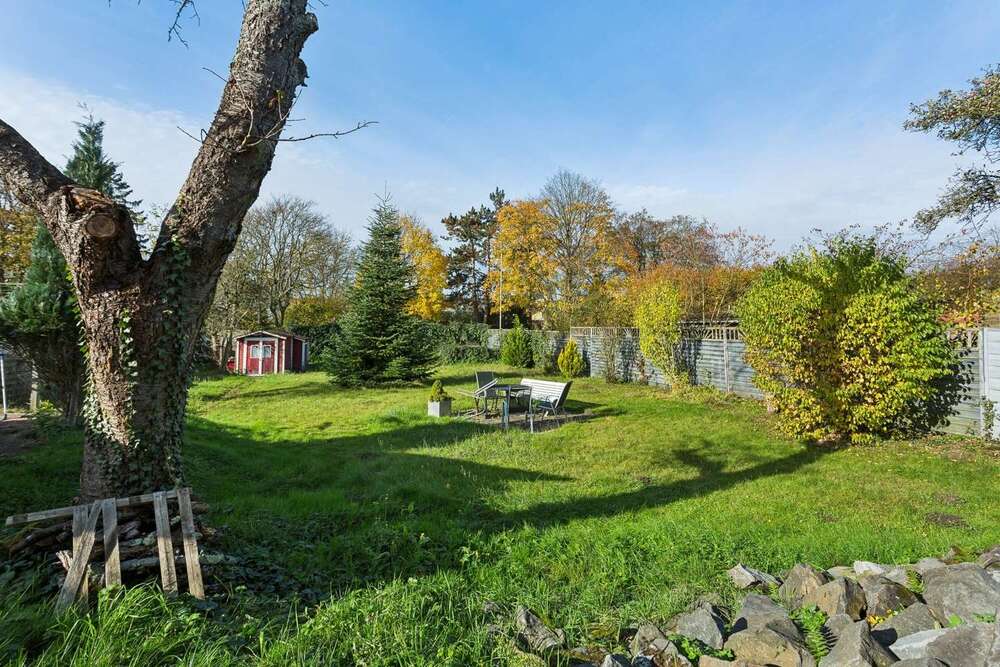 Thumbnail-Grundstück zu verkaufen in Siegburg 80.000,00 € 242 m²