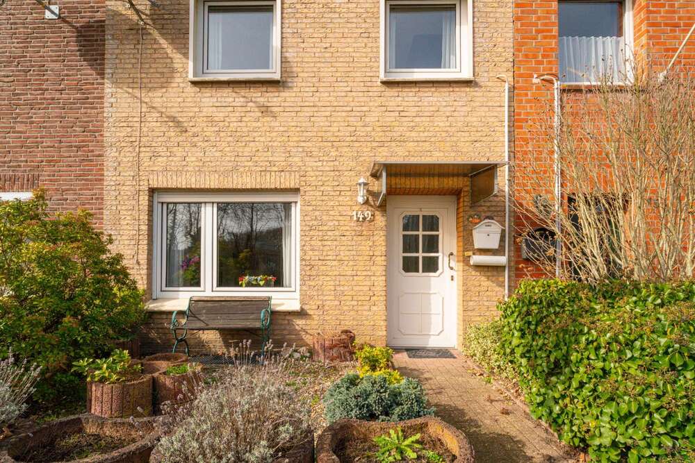 Thumbnail-Haus zum Kaufen in Emmerich am Rhein 159.000,00 € 107.2 m²