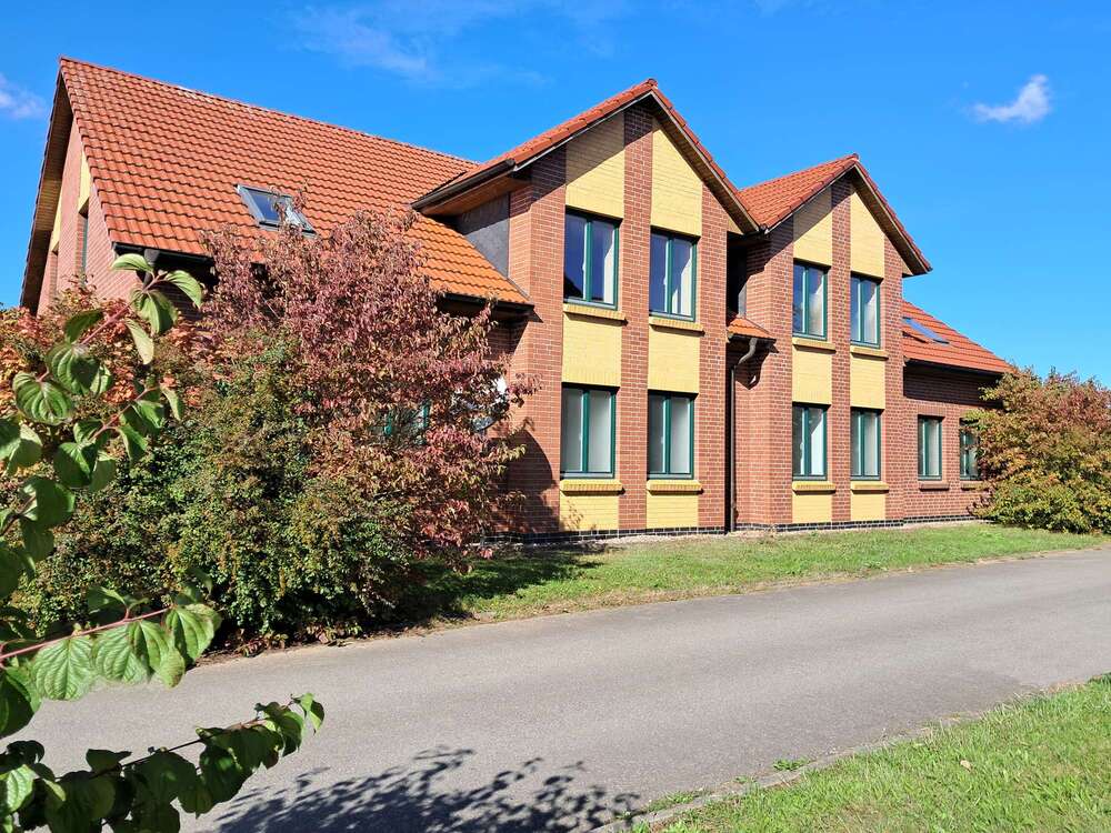 Thumbnail-Haus zum Kaufen in Schwerin 457.000,00 € 203 m²