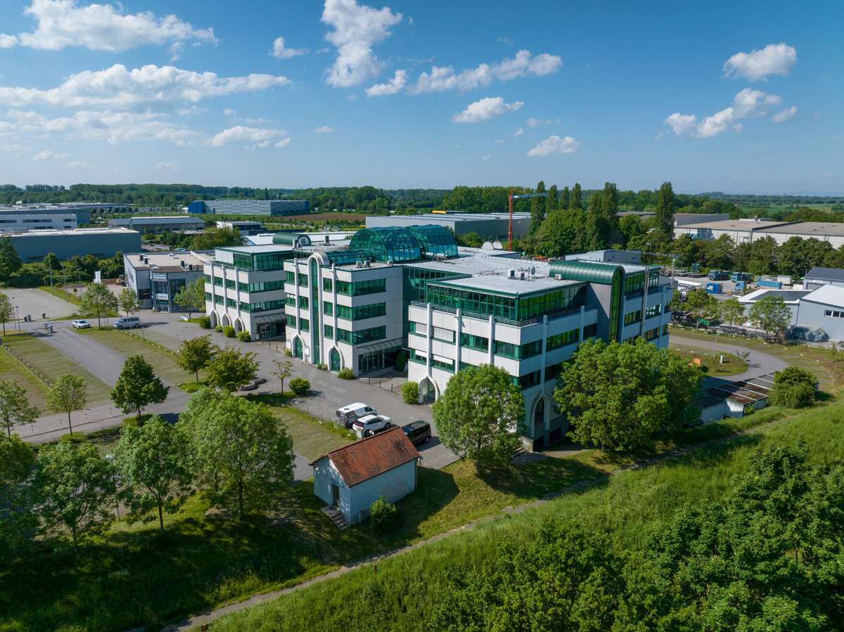 Thumbnail-Büro in Heppenheim 4.350,00 € 483.47 m²