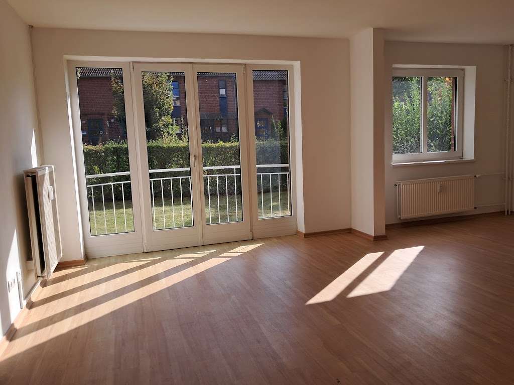 Thumbnail-Wohnung zum Mieten in Kiel 361,97 € 54.86 m²