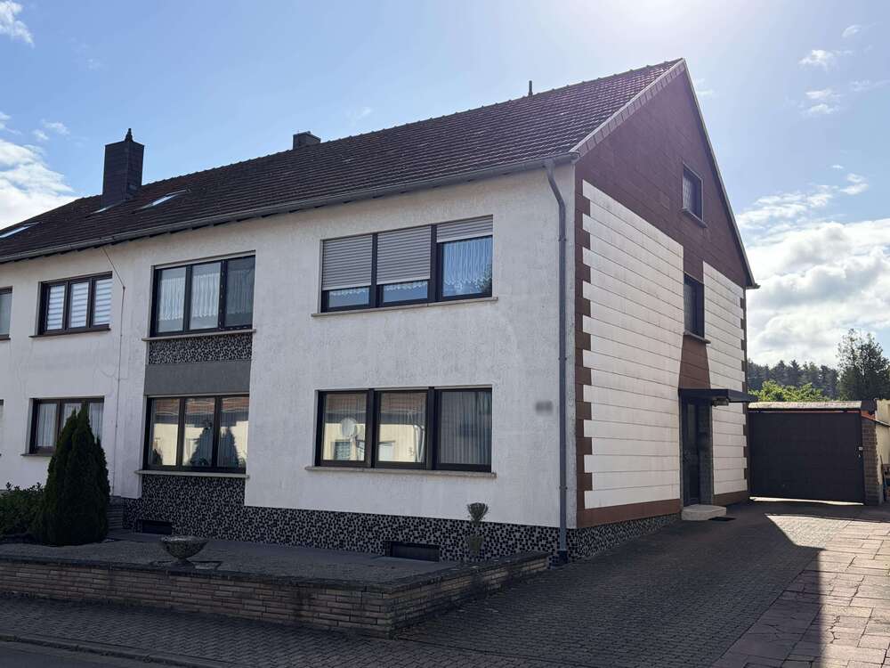 Thumbnail-Haus zum Kaufen in Schwalbach 269.000,00 € 159 m²