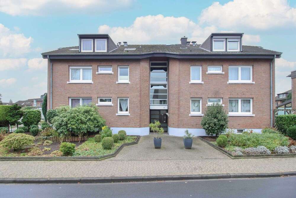 Thumbnail-Wohnung zum Kaufen in Krefeld 195.000,00 € 67 m²