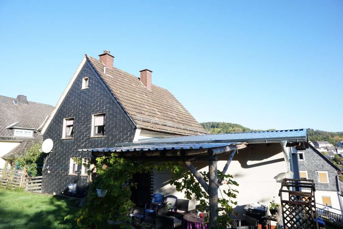 Thumbnail-Haus zum Kaufen in Greifenstein 119.000,00 € 130.7 m²