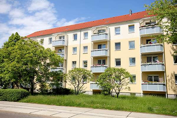 Thumbnail-Wohnung zum Mieten in Halle (Saale) 492,00 € 68.37 m²