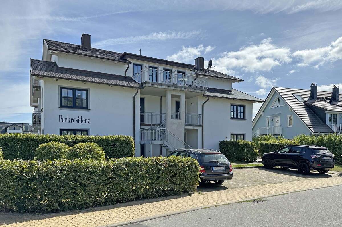 Thumbnail-Wohnung zum Kaufen in Börgerende 369.000,00 € 72 m²